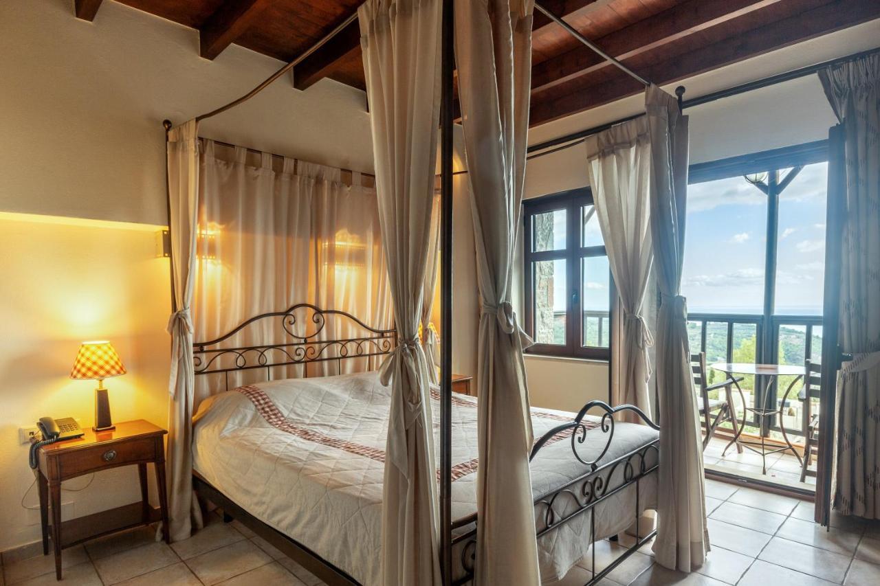 Mala Villa Malles Buitenkant foto