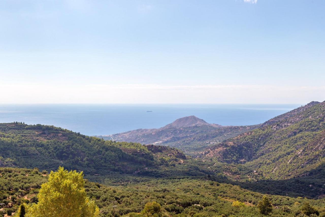 Mala Villa Malles Buitenkant foto